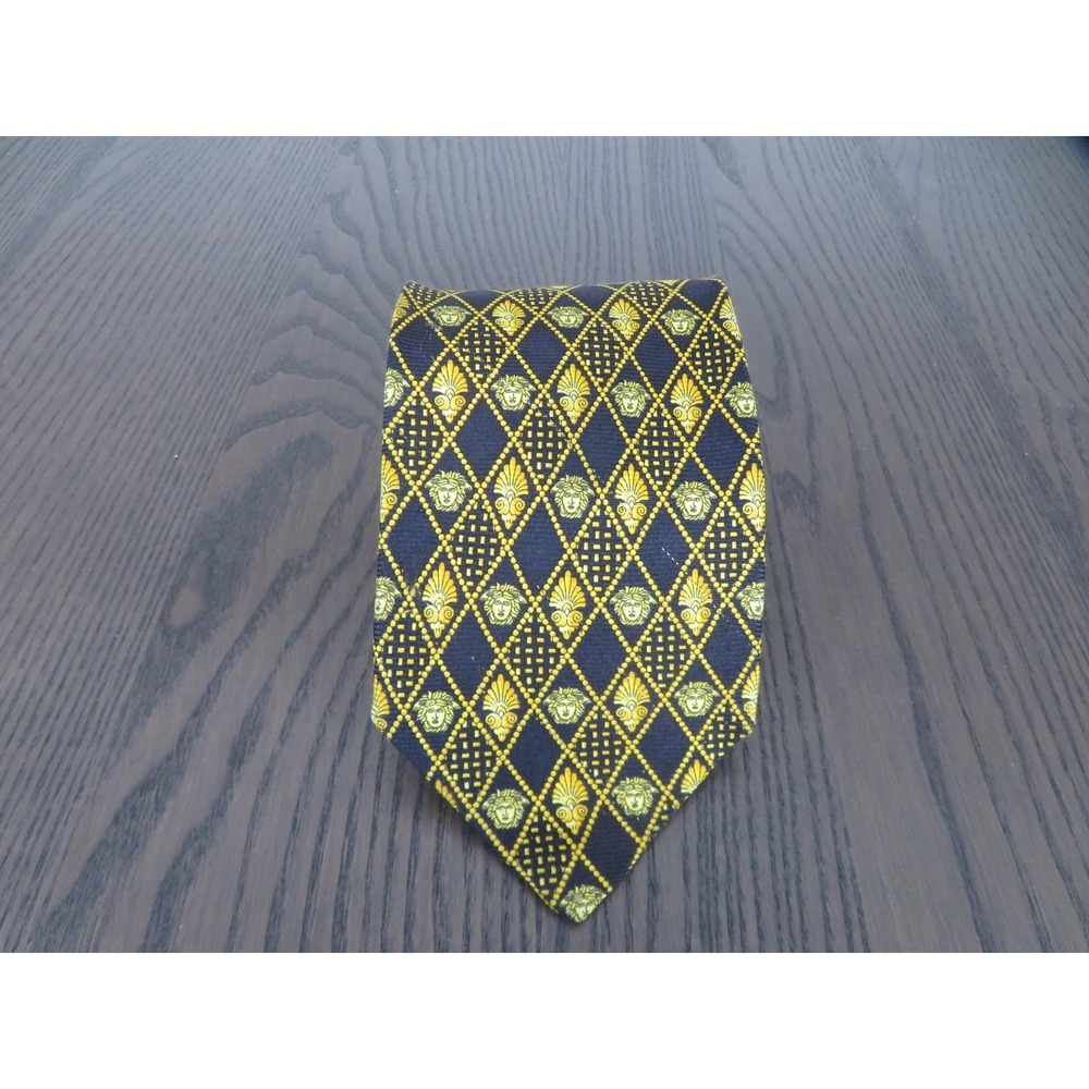 Vtg Versace Tie Men Yellow Gold Silk Necktie All Over Print Medusa Head Luxury